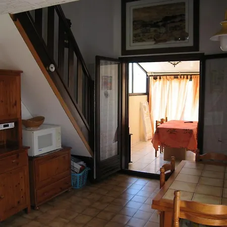 Jolie T3 Mezzanine Avec Veranda A Saint-cyprien, 6 Couchages, 900m De La Plage, Parking Prive - Fr-1-106-57 * Saint-Cyprien (Pyrenees-Orientales)