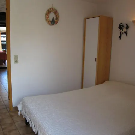 Jolie T3 Mezzanine Avec Veranda A Saint-cyprien, 6 Couchages, 900m De La Plage, Parking Prive - Fr-1-106-57 Vila *
