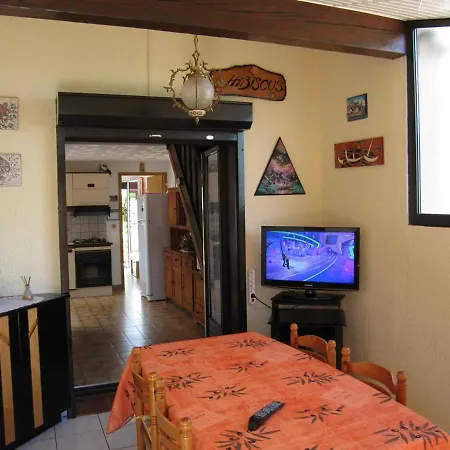 Vila Jolie T3 Mezzanine Avec Veranda A Saint-cyprien, 6 Couchages, 900m De La Plage, Parking Prive - Fr-1-106-57 *