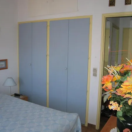 Jolie T3 Mezzanine Avec Veranda A Saint-cyprien, 6 Couchages, 900m De La Plage, Parking Prive - Fr-1-106-57 *