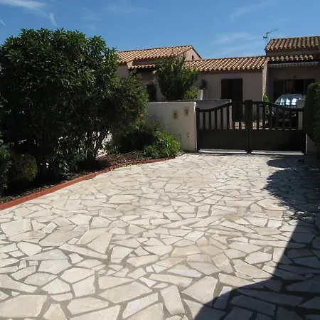 Villa Jolie T3 Mezzanine Avec Veranda A Saint-cyprien, 6 Couchages, 900m De La Plage, Parking Prive - Fr-1-106-57